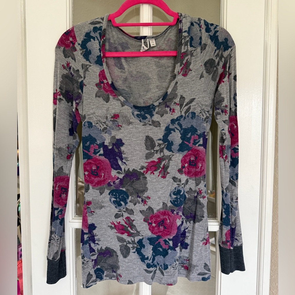 Multicolored Floral Scoop Neck Fitted Long Sleeve Tee